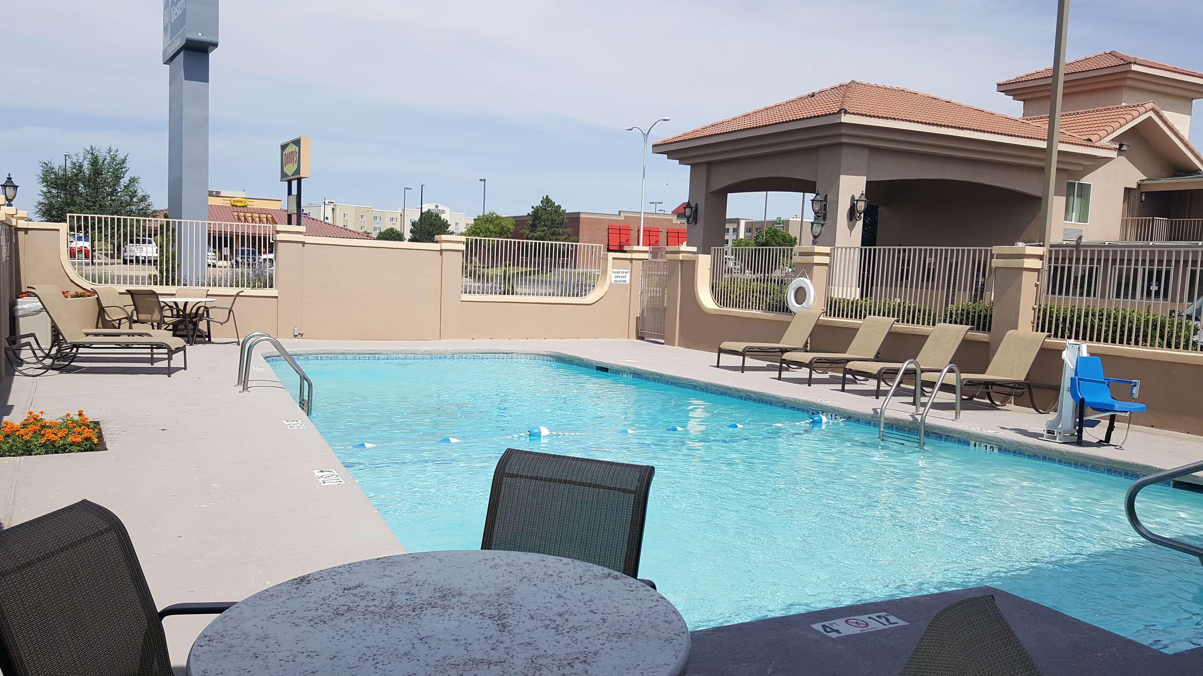 Best Western El Rancho Palacio Розуэлл Экстерьер фото