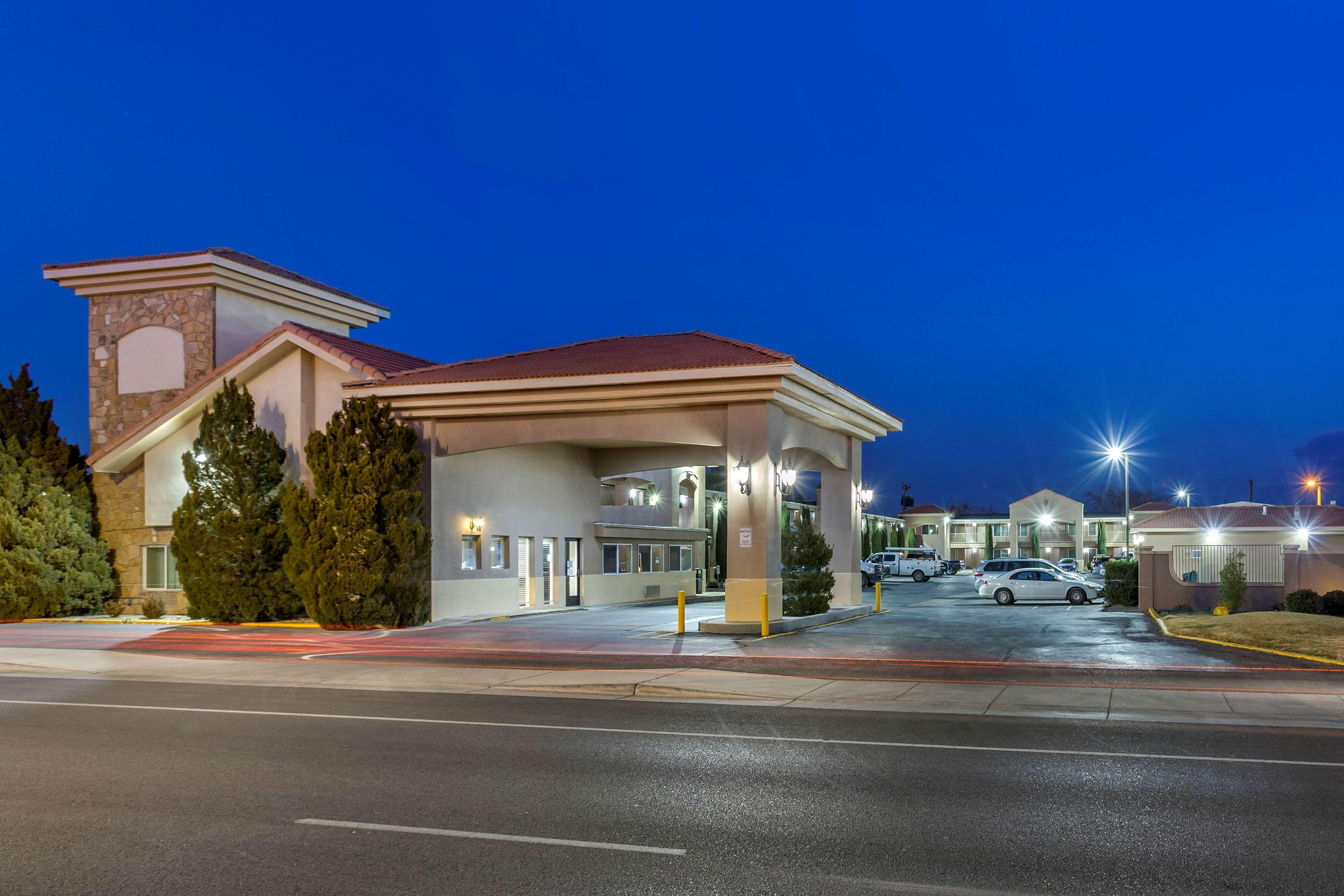 Best Western El Rancho Palacio Розуэлл Экстерьер фото